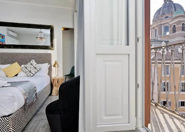 Konukevi Boutique Della Croce Roma