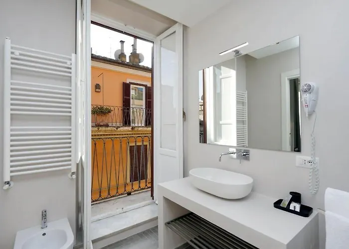 Boutique Della Croce Rome
