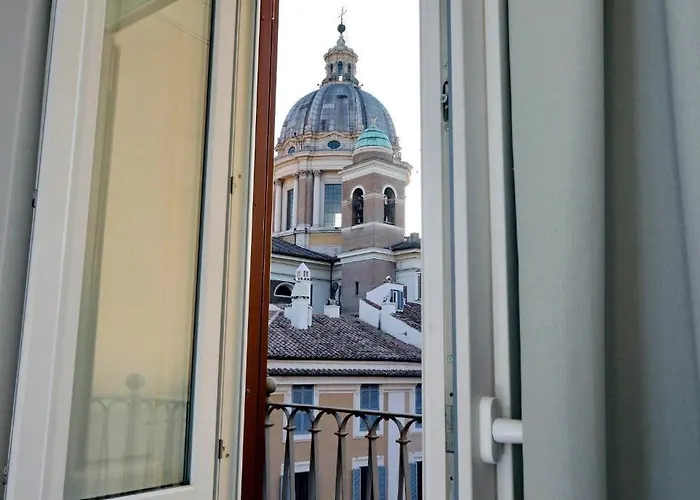 Guest house Boutique Della Croce Rome